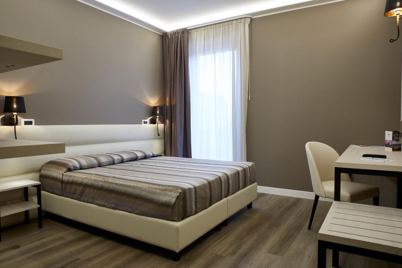 Hotel La Perla 3*